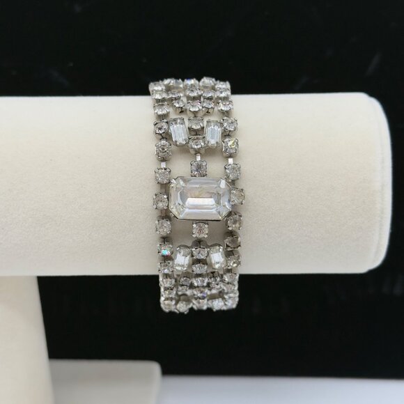 Vtg Clear Rhinestone Silver Tone Wide Bracelet Emerald Cut Center Stone Baguette - Picture 2 of 12